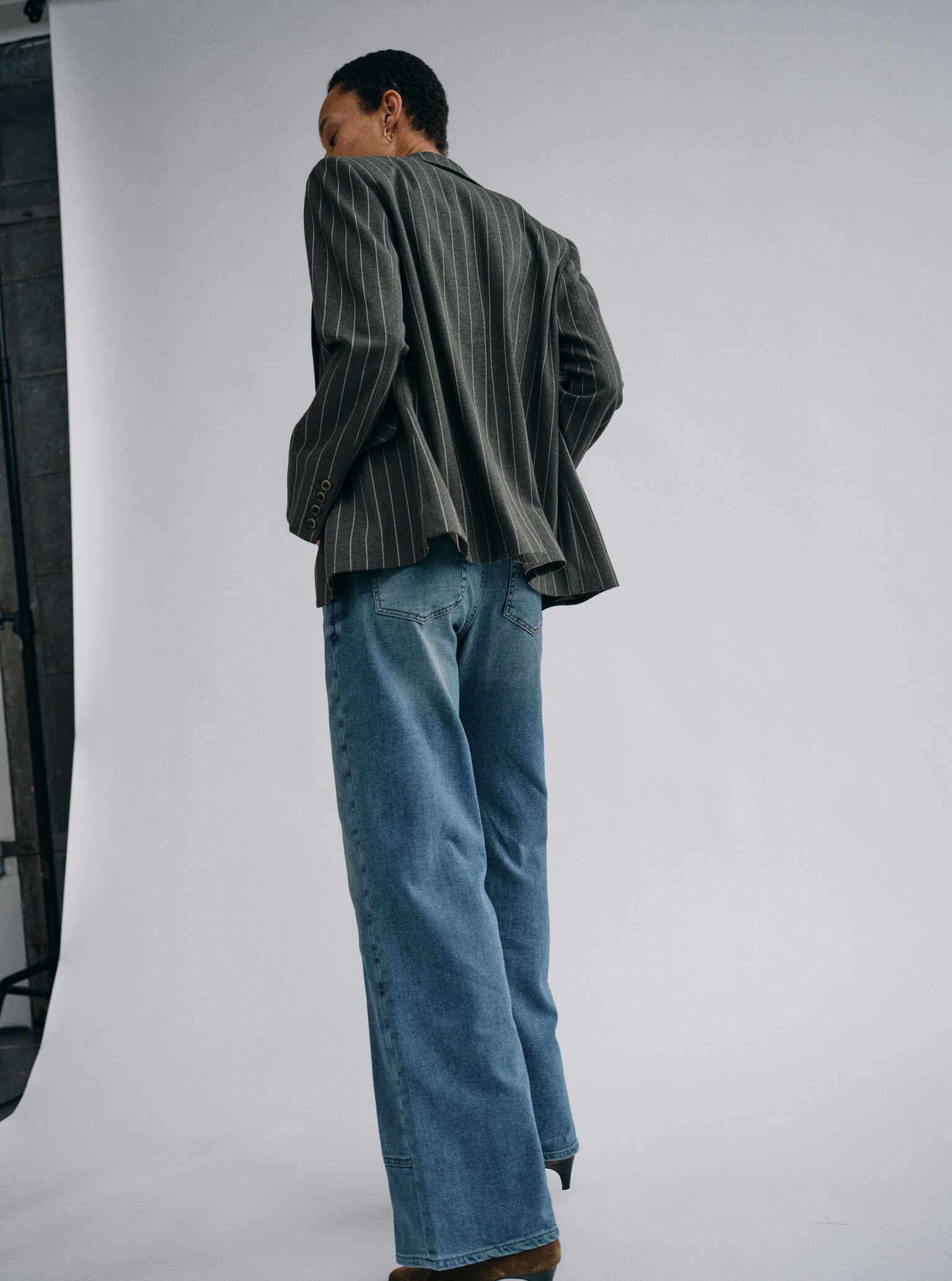 Modelshot / Olive Night / Detail